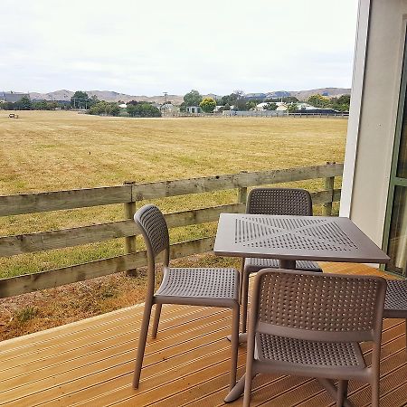 Martinborough Top 10 Holiday Park Ngoại thất bức ảnh